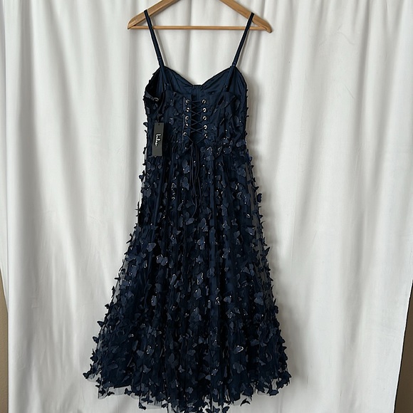 Lulus Navy Blue Butterfly Spaghetti Straps Lace Up Midi Dress **Size M** 🦋🦋 - Picture 6 of 10